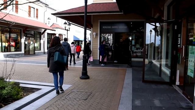 McArthur Glen Designer Outlet || Vlog # 7 смотреть онлайн