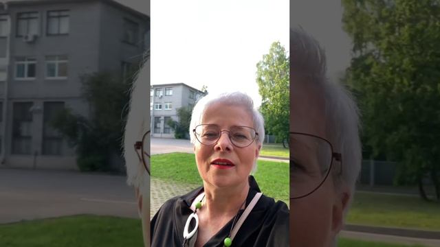 «Наука должна быть весёлая, увлекательная и простая. Такими же должны быть и учёные» - Пётр Капица смотреть онлайн