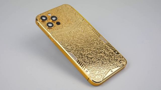 Building a Gold & Diamond iPhone 12 Pro Max - Most Luxurious iPhone Ever. смотреть онлайн