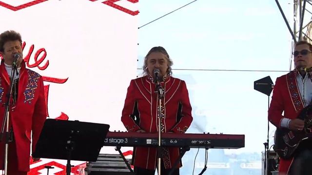 Белорусские Песняры. Рacцвeла cирeнь.... смотреть онлайн