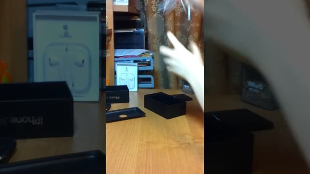 Unpacking ipod, iphone and earpods смотреть онлайн