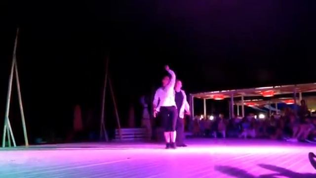 Шоу-номер "Случайная встреча". Светлана Кучерук и Феликс Каневский смотреть онлайн