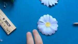 Ромашки из бумаги своими руками - 3 способа!