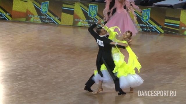 Daniil Ulanov - Kateryna Isakovych, 1/16 English Waltz смотреть онлайн