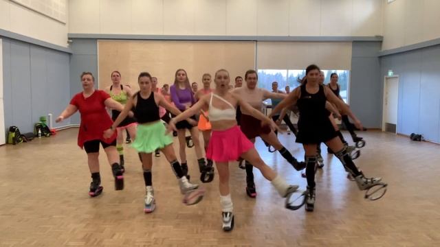 Kangoo Jumps level easy смотреть онлайн