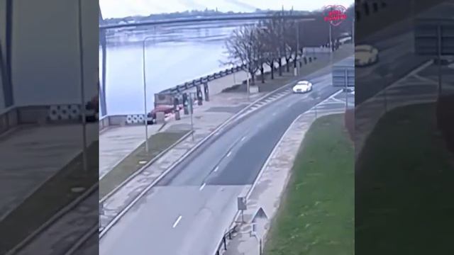 Побег автомобиля смотреть онлайн