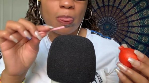 ASMR | Candy ? Spoolie Nibbling & Mouth Sounds ?