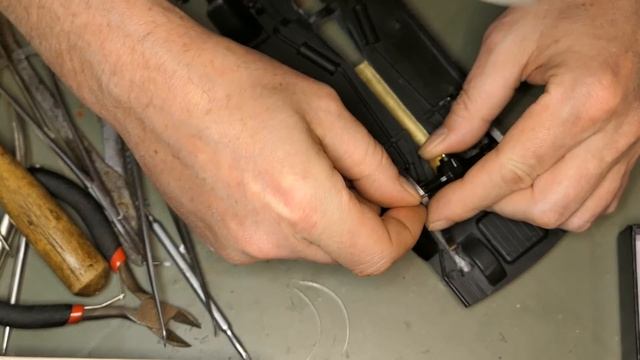 Постройка р/у модели ГАЗ 13 ЧАЙКА в масштабе 1:24 часть 2 смотреть онлайн