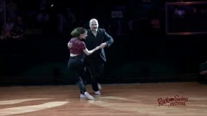 Просто так, возьму тебе и позвоню