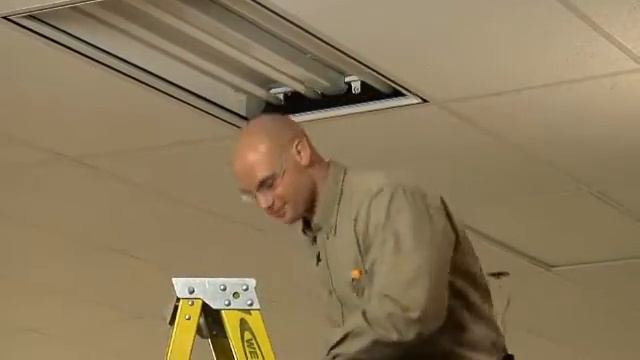 da Batter Fly tester per elettricisti Fluke смотреть онлайн