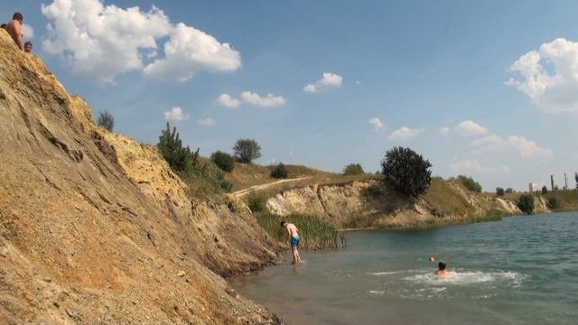 Отдых на силикатных карьерах в Березе смотреть онлайн