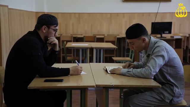 В РИУ ИМ. КУНТА-ХАДЖИ ПРОШЛИ ВСТУПИТЕЛЬНЫЕ ЭКЗАМЕНЫ АБИТУРИЕНТОВ смотреть онлайн