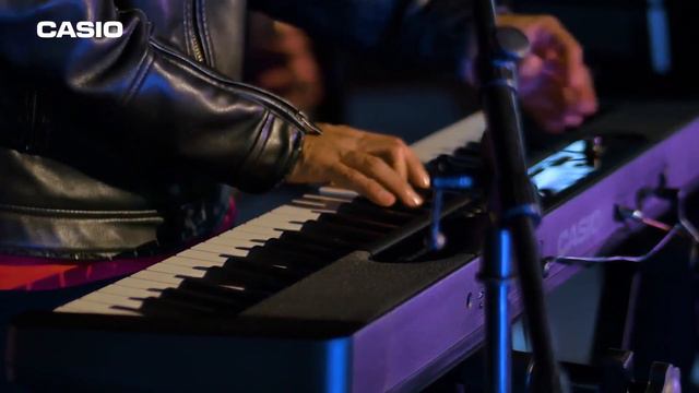 Presentación Casio CT-S400 con Sergio Vela смотреть онлайн