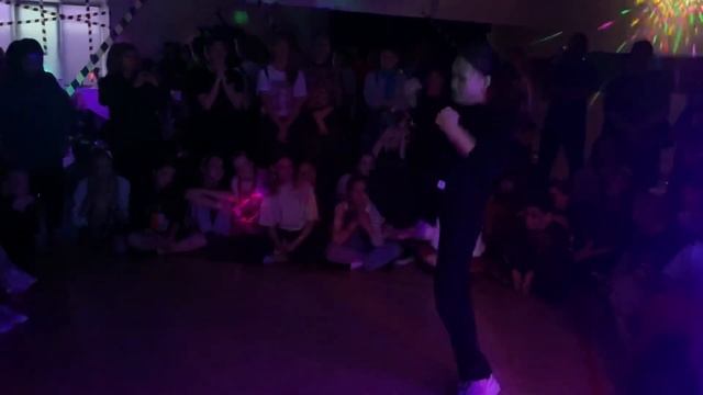 HALLOWEEN у нас #нарайоне | DANCE BATTLE ‘22 | студия «НА РАЙОНЕ» #танцынарайоне смотреть онлайн