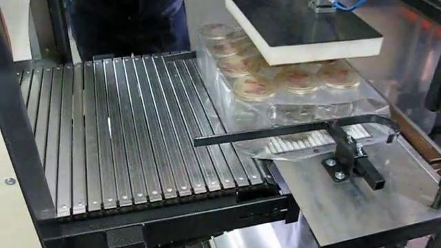 Как упаковать пустые или полные стеклянные банки.Прямоточный автомат. смотреть онлайн