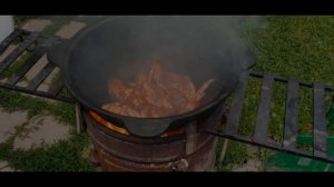 Куриные крылышки в казане за 30 минут.