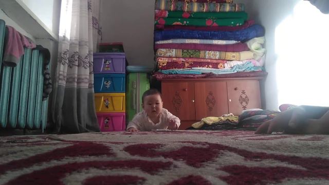 Ребенок пополз в 9 месяцев!!! смотреть онлайн