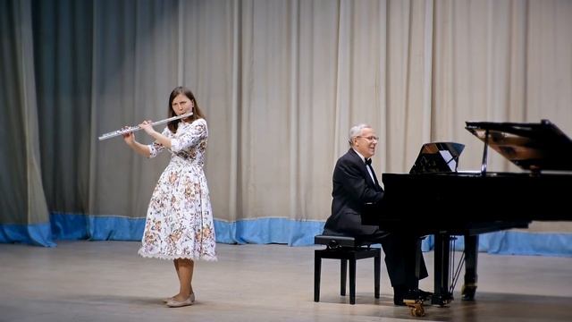 Гоц Инна, флейта. Ф Пуленк Соната для флейты, 1 часть смотреть онлайн