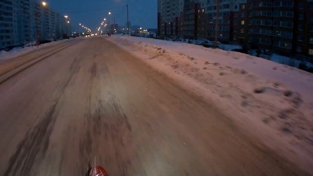 ПОКАТУШКИ ЗИМОЙ НА ПИТБАЙКЕ | ЛЮТЫЙ ДРИФТ на КРОССАЧЕ смотреть онлайн