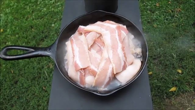 Cooking Bacon & Eggs on my Box Style Camp Stove смотреть онлайн