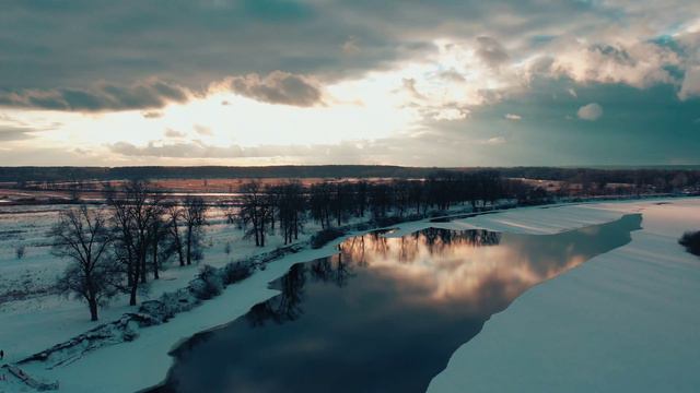 Ладинка, Черниговская область. #dji #djimavic2pro #chernihiv #ladinka #drone #river #winter смотреть онлайн