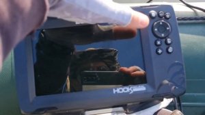 Как включить «Остановившейся» эхолот Lowrance?