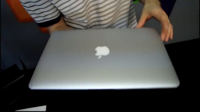 Apple Macbook Air 13.3" Ultrabook Unboxing & First Look Linus Tech Tips смотреть онлайн