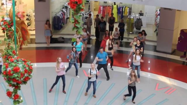 27 мая - Общероссийский день библиотек.  Праздничный флешмоб муниципальных библиотек Ижевска.