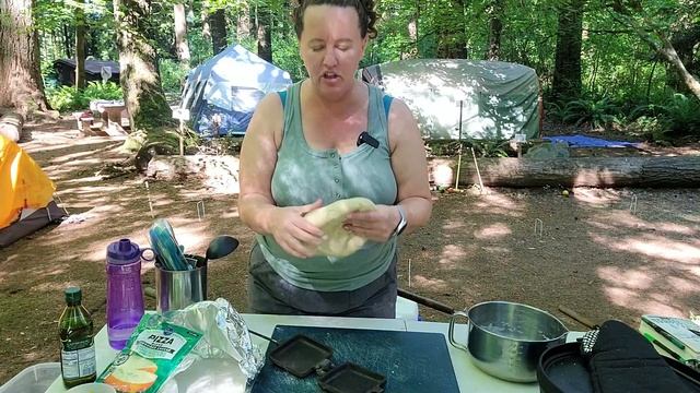 Pizza in the Woods: Making Pie Iron Pizza from Scratch while Camping! смотреть онлайн