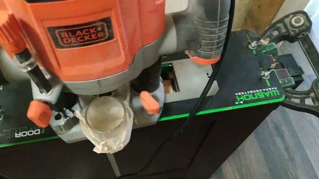 Радиусные петли - установка дверей Москва