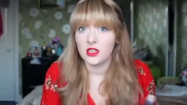 What's in my makeup bag? смотреть онлайн