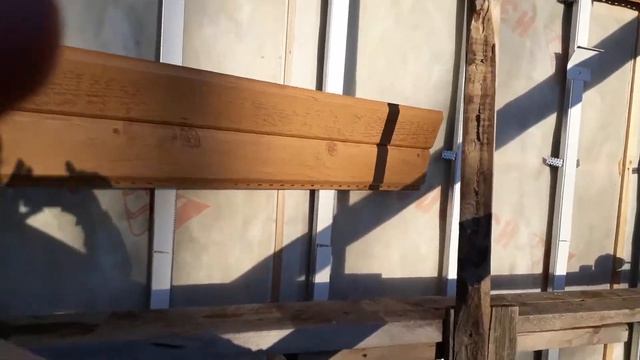 Монтаж сайдинга СВЕРХУ- ВНИЗ.