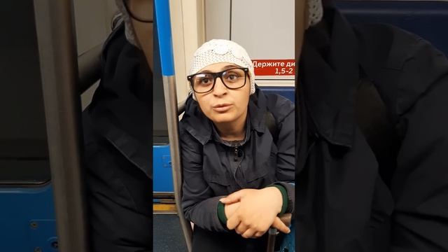 Мошенники в метро. 2х02 смотреть онлайн
