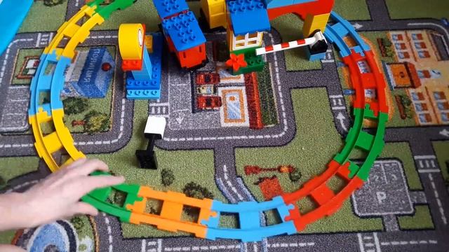 Крутой поезд аналог лего дупло/супер подарок для ребенка смотреть онлайн