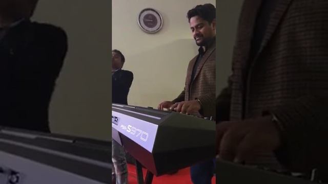 Mere Rashke Qamar/Nusrat Fahte Ali khan/ classical style/played by irshad saxophonist and ashish ke смотреть онлайн