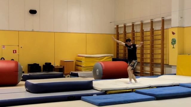 Демидов Павел. Начинающая группа 1 разряд. Соревнования 25 ноября смотреть онлайн