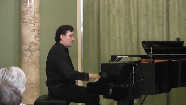 Sergey Koudriakov / W.A. Mozart - Eine kleine Nachtmusik K. 525 смотреть онлайн