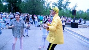 МНЕ СНИТСЯ МАМКА - НА РЕСНИЦАХ СЛЁЗЫ