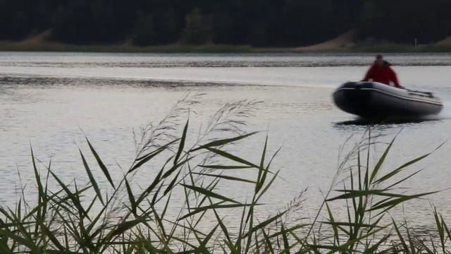 Азимут 380Т + Ямаха 15 л.с.mp4