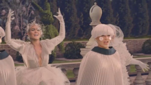 P!nk - Just Like Fire 2016