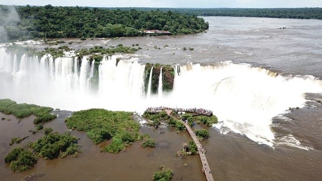 Над "Глоткой дьявола" смотреть онлайн