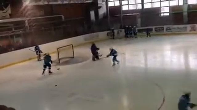 Иван Изотов разминается смотреть онлайн