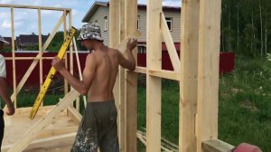 Одноэтажный дом 9х12 м. Сборка стен.