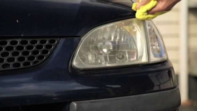 CRC Headlight Doctor - Restores Headlight Lenses смотреть онлайн