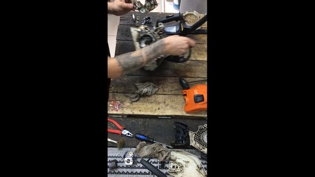 Чистка бензопилы STIHL MS 211 смотреть онлайн