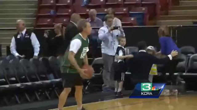 Organ recipients face off against doctors at Sleep Train Arena смотреть онлайн