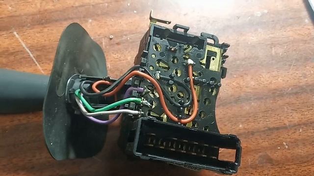 Рено Сандеро не работает клаксон и ПТФ смотреть онлайн