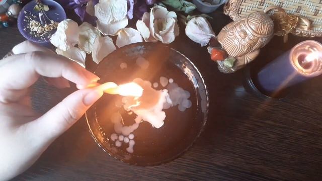 ❗?НРАВИТЕСЬ ЛИ ВЫ ЕМУ??⁉️ДЛЯ ТЕХ, КТО НЕДАВНО ПОЗНАКОМИЛСЯ?ГАДАНИЕ НА ВОСКЕ? смотреть онлайн