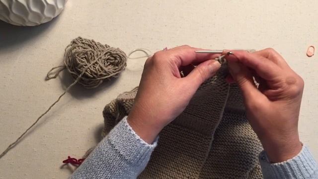 Как связать детский комбинезон с капюшоном спицами. #вязание смотреть онлайн