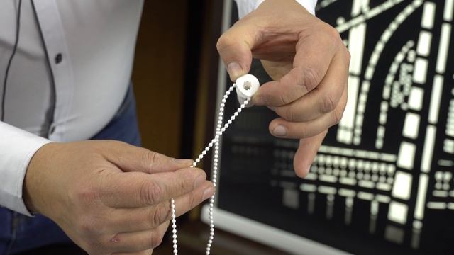 Меняем сторону расположения цепи управления на рулонных шторах (ПРАВОЕ на ЛЕВОЕ) смотреть онлайн